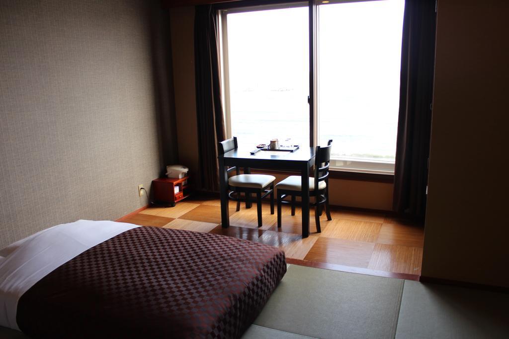 Hotel Shiosai Fujisawa Esterno foto